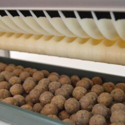 BoilieRoller13 Stroj za izradu boila "BoilieRoller" + motor s reduktorom