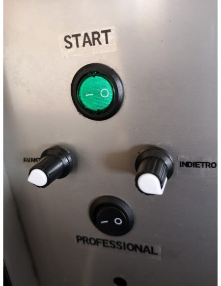 rullatrice-manuale13 Profesionalni roler za izradu mamca