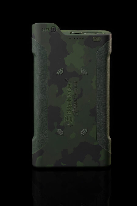 77850-Front-On-Camo RidgeMonkey Vault C-Smart Wireless 77850mAh Camo