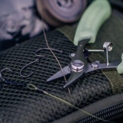 Hooks-2_preview-e1523551466432 RidgeMonkey Nite Glo Heavy Duty Snips