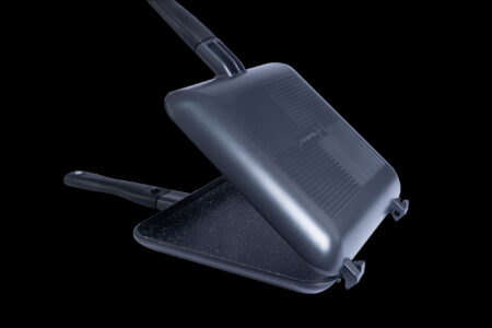 RMStudio00732-1 RidgeMonkey Connect Sandwich Toaster XL Granite Edition